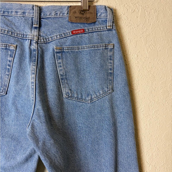 Vintage Wrangler Light Wash Straight Leg Baggy Dad Streetwear 90s Classic Jean - Picture 7 of 9